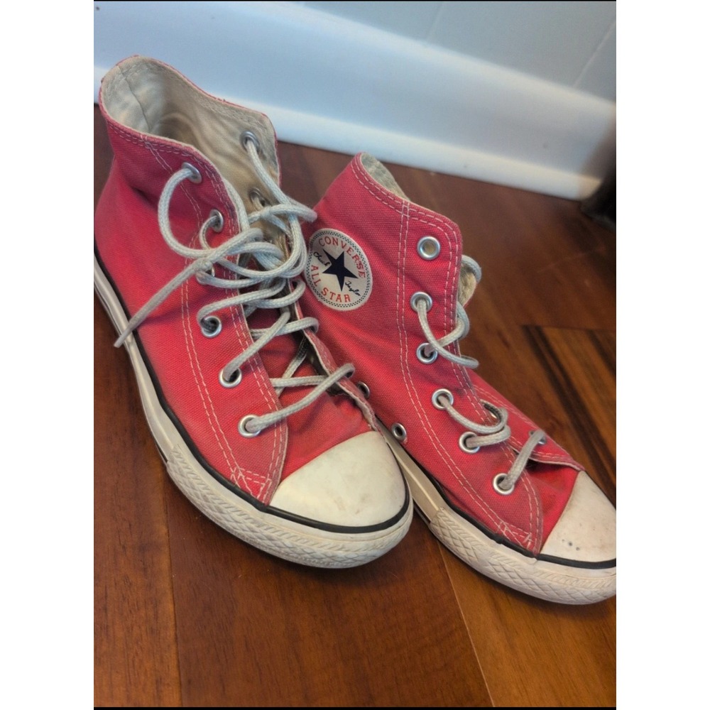 Converse Chuck Taylor All Star High Top Pink Youth Size 1 Sneakers 332307F